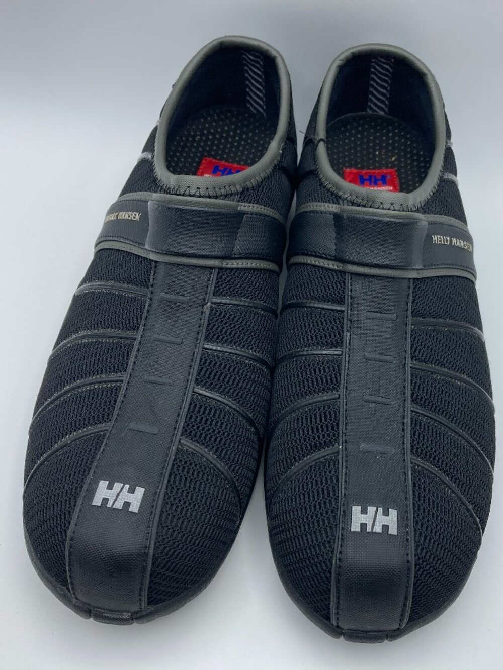 Helly Hansen Men's Shoes, LIFA , Size 9, Black with Stripes, Excellent Condition